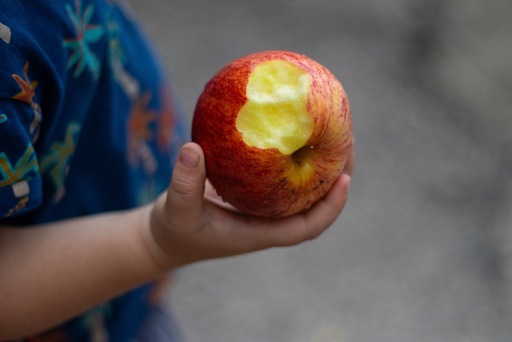 水果連皮吃最好?4類人先等等 專家:有陷阱