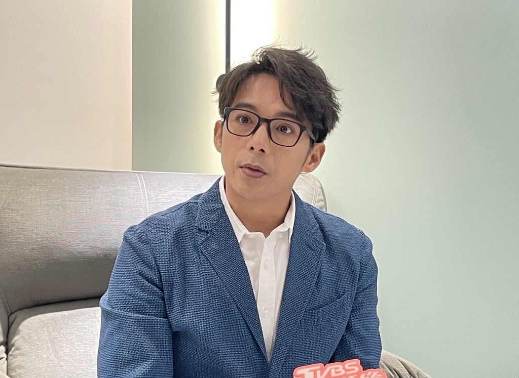 陳子強疑遭打臉?女總裁不被認戀火大「曬獻吻私密對話」經紀人回應