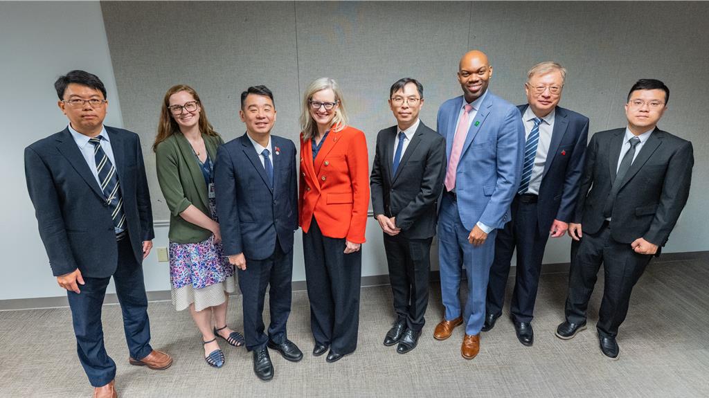 桃園市府赴美拜會羅里 盼深化科技合作