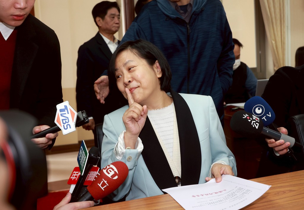 明內委會首度對決劉世芳 憂官員拒備詢?李貞秀表態了