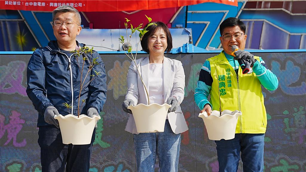 盧秀燕喊「家和」 何欣純批淪政治口號 1次點名這4人