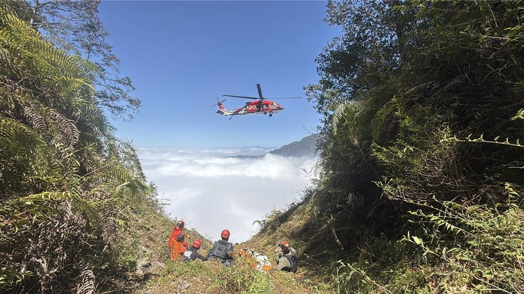 彰化退休課長單攻西巒失聯 搜救6天尋獲遺體空勤吊掛下山