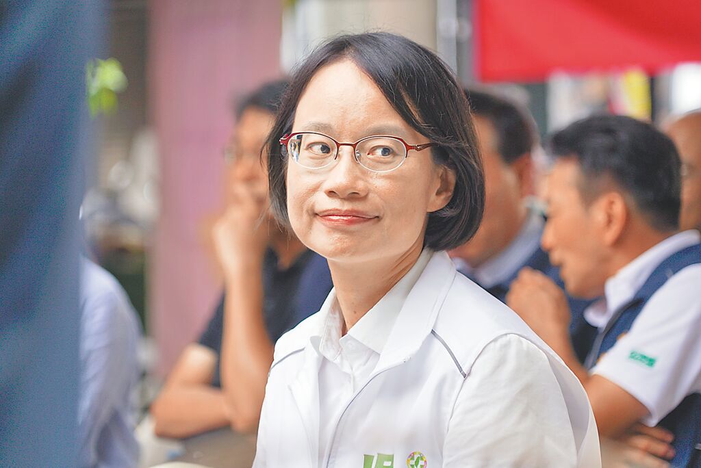 吳音寧批謝典霖「靠爸」還洋洋得意 詹江村狠酸:她最沒資格批評