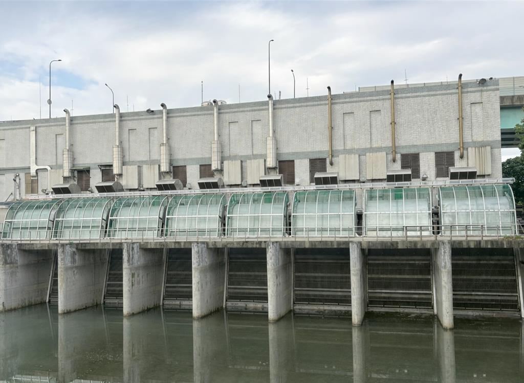 防汛戰力升級!新北4座抽水站撈汙機更新 不怕豪雨來襲