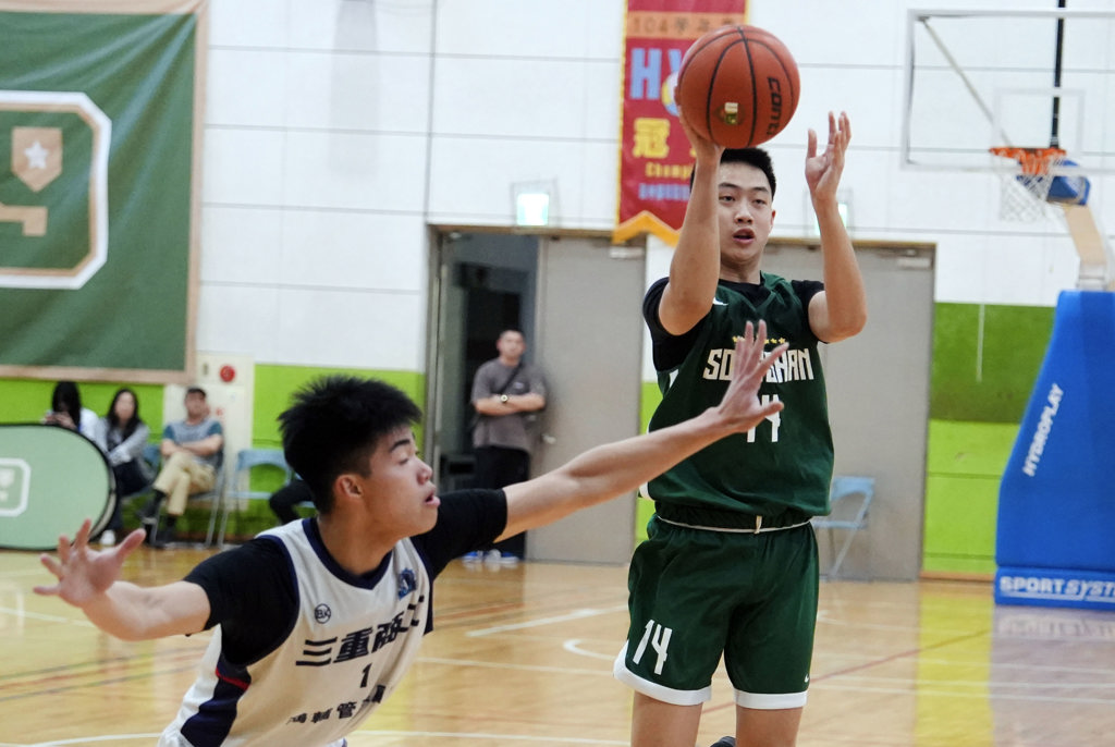 U19籃球聯盟》松山高中7連勝 高一新兵獲成長養分