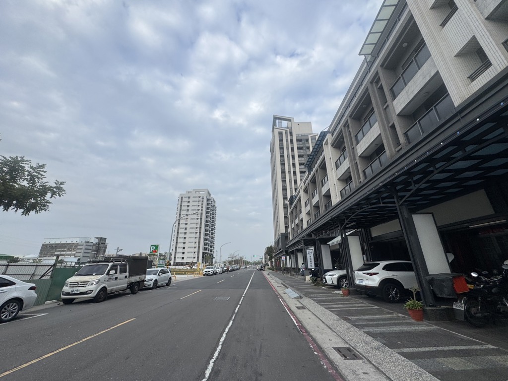 仁武霞海重劃區大樓均價3字頭 信義房屋看好一建設帶動機能