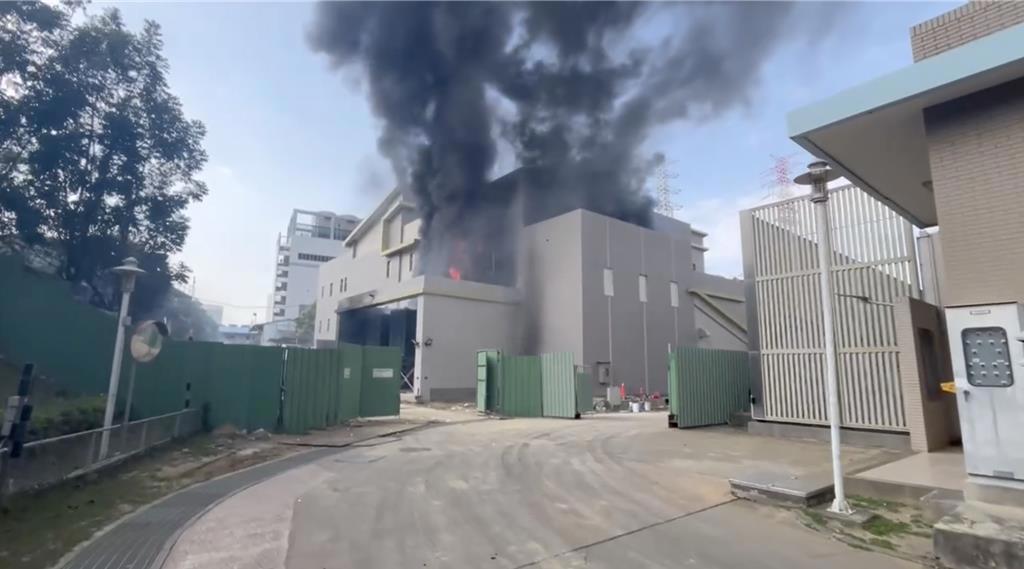 台電最新回應!竹科變電所火警「原因曝光」 3人送醫搶救